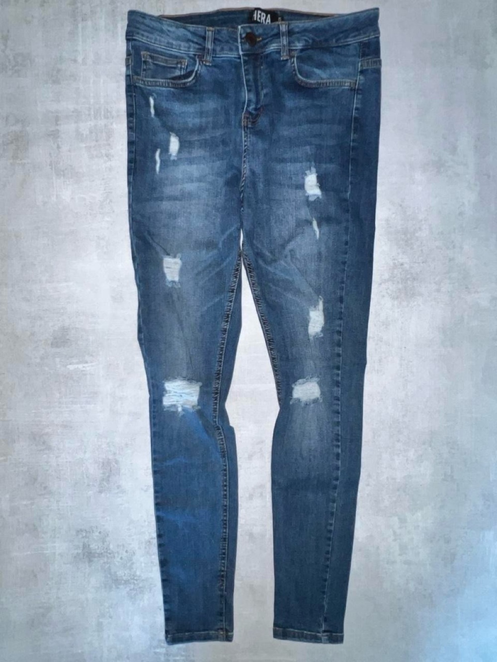 RARE HERA Clothing blue distressed skinny jeans